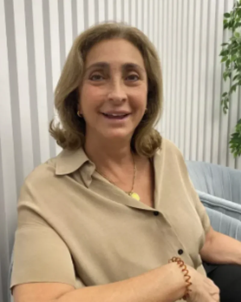 Enfermeira Ana Duarte Silva na Clínica Ana Silva Guerra